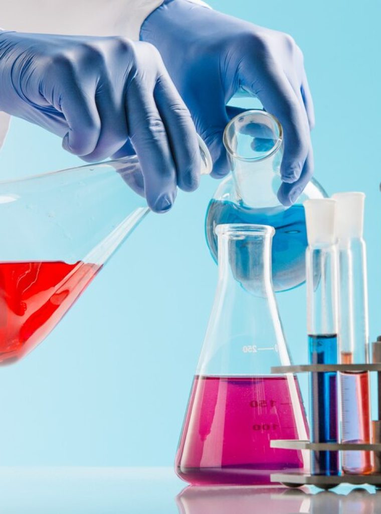 experiments-chemistry-lab-conducting-experiment-laboratory_155003-1401